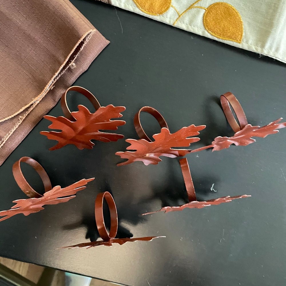 Fall Table Setting - Picture 2 of 6